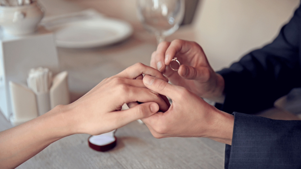 婚約指輪
